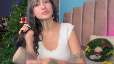 JulieBoobs - do you want to get tangled in my hair
