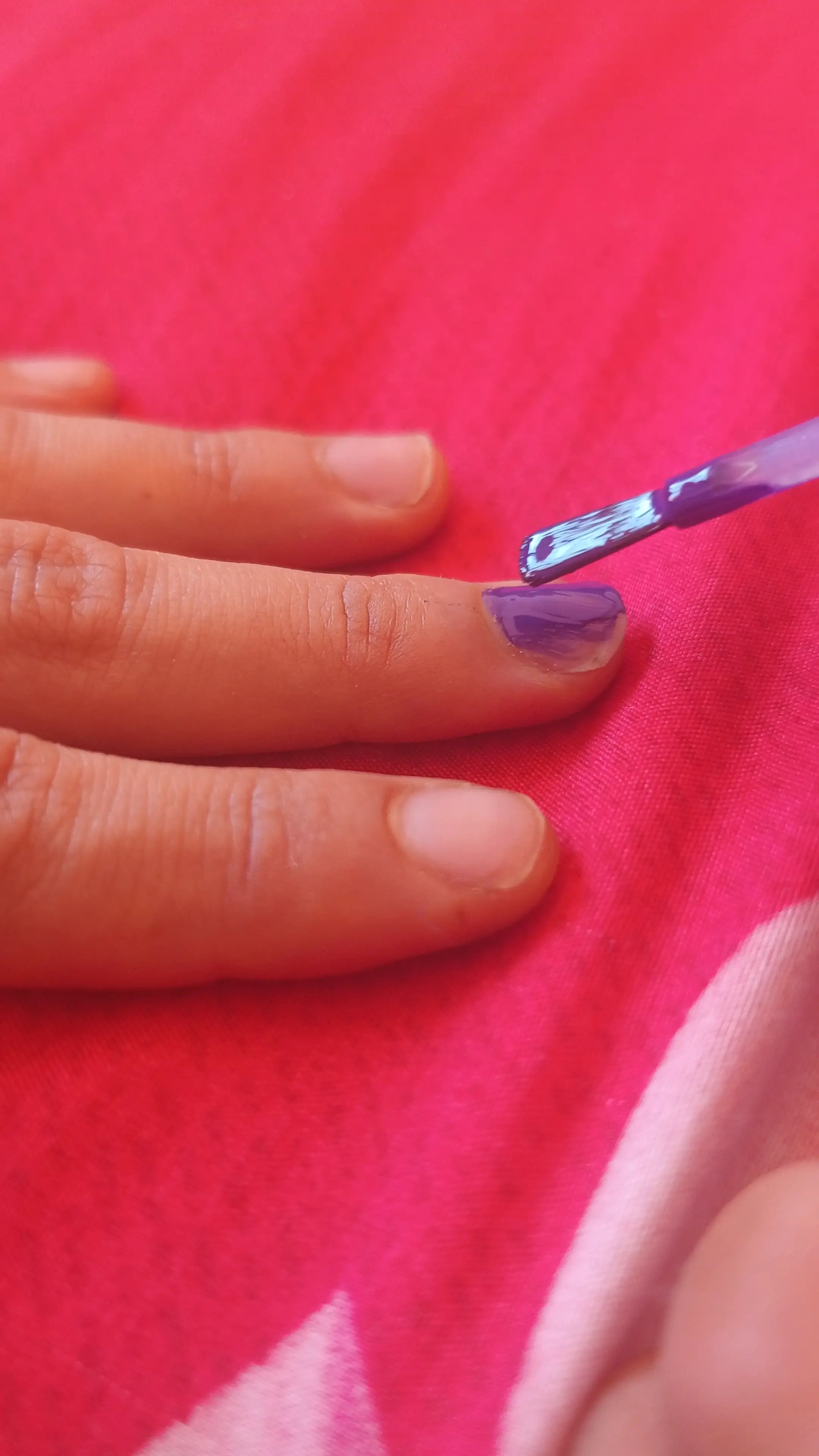 Exclusive Leak: AkameQueen - Painting my nails purple - Stream in FullHD | Hotleakxxx.com