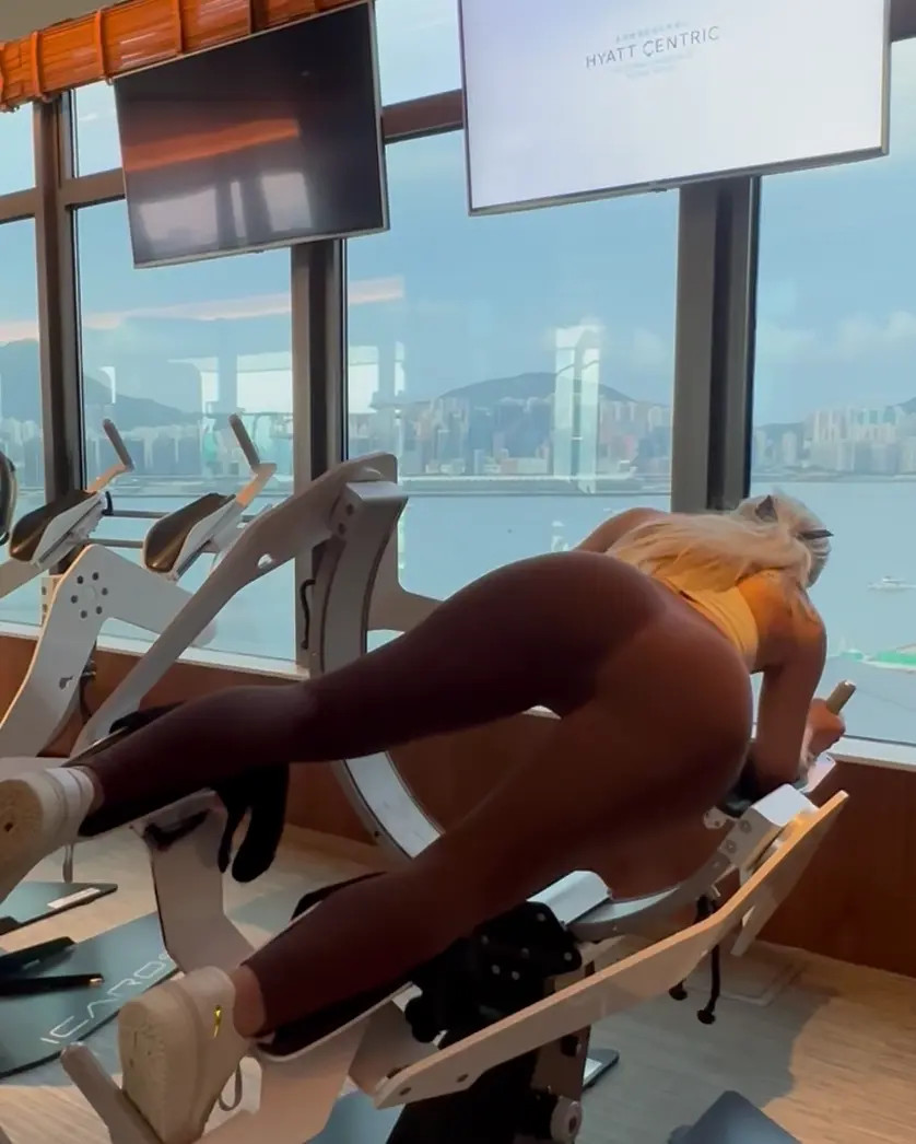 Exclusive Leak: Maria Delanox - at the gym in HongKong with a nice view - Stream in FullHD | Hotleakxxx.com