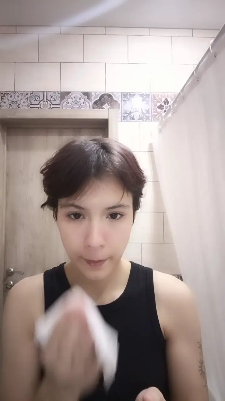 Exclusive Leak: MaryBennet - Removing Makeup - Stream in FullHD | Hotleakxxx.com