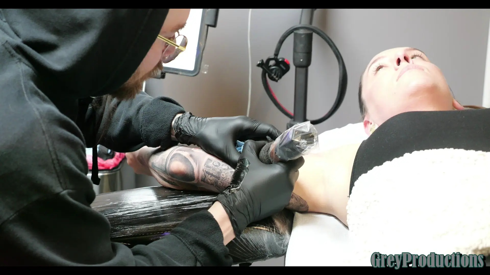 Exclusive Leak: xNatashaGrey - SFW - Tattoo Session - Inner Arm Part 1 - Stream in FullHD | Hotleakxxx.com