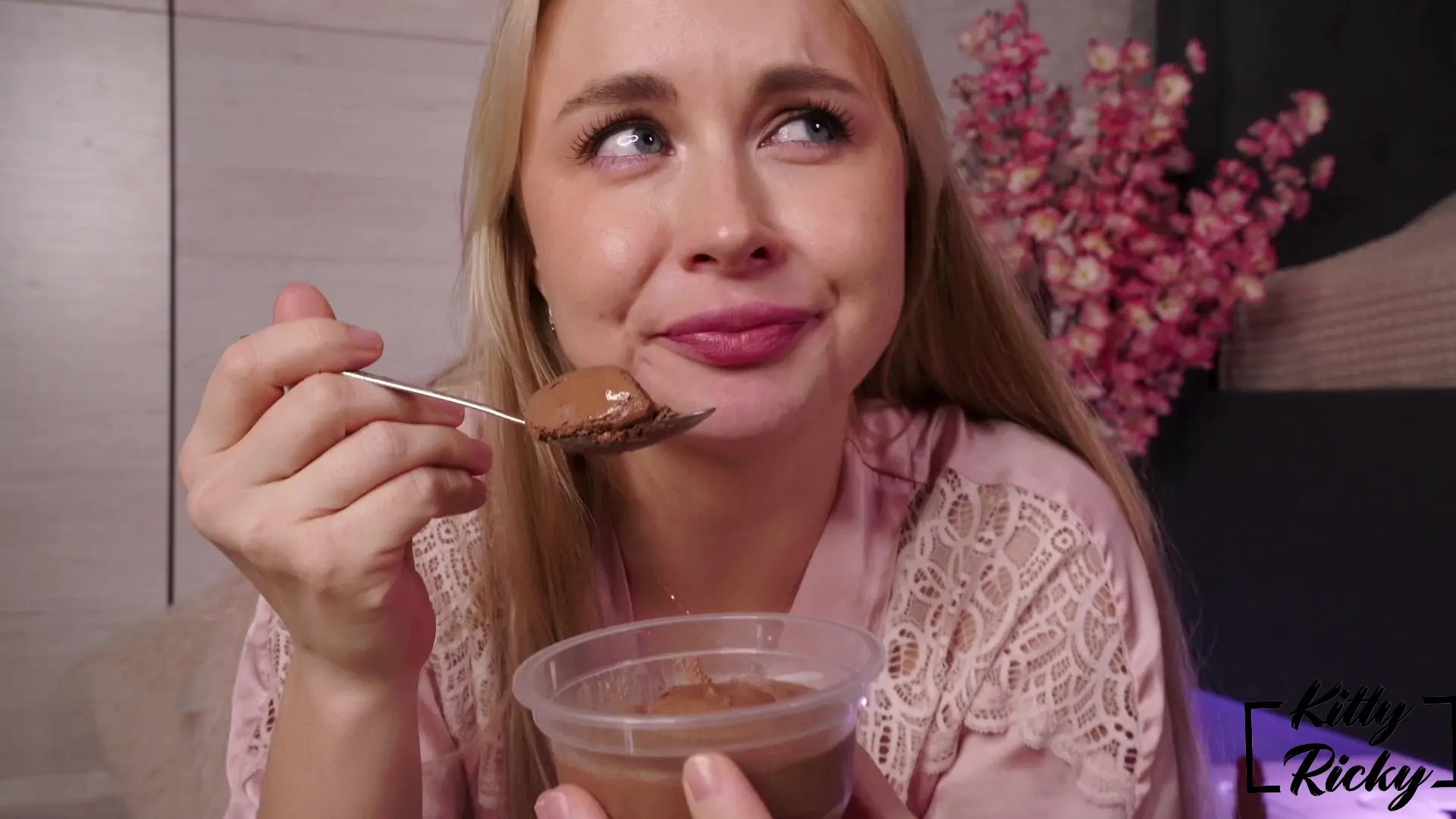 Exclusive Leak: Kitty_Ricky - I Eat Cakes - Stream in FullHD | Hotleakxxx.com