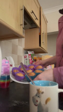 Ellielouise23 - Icing cakes