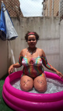 annacutiepiie - BBW Yoga in a Mini Pool Farts