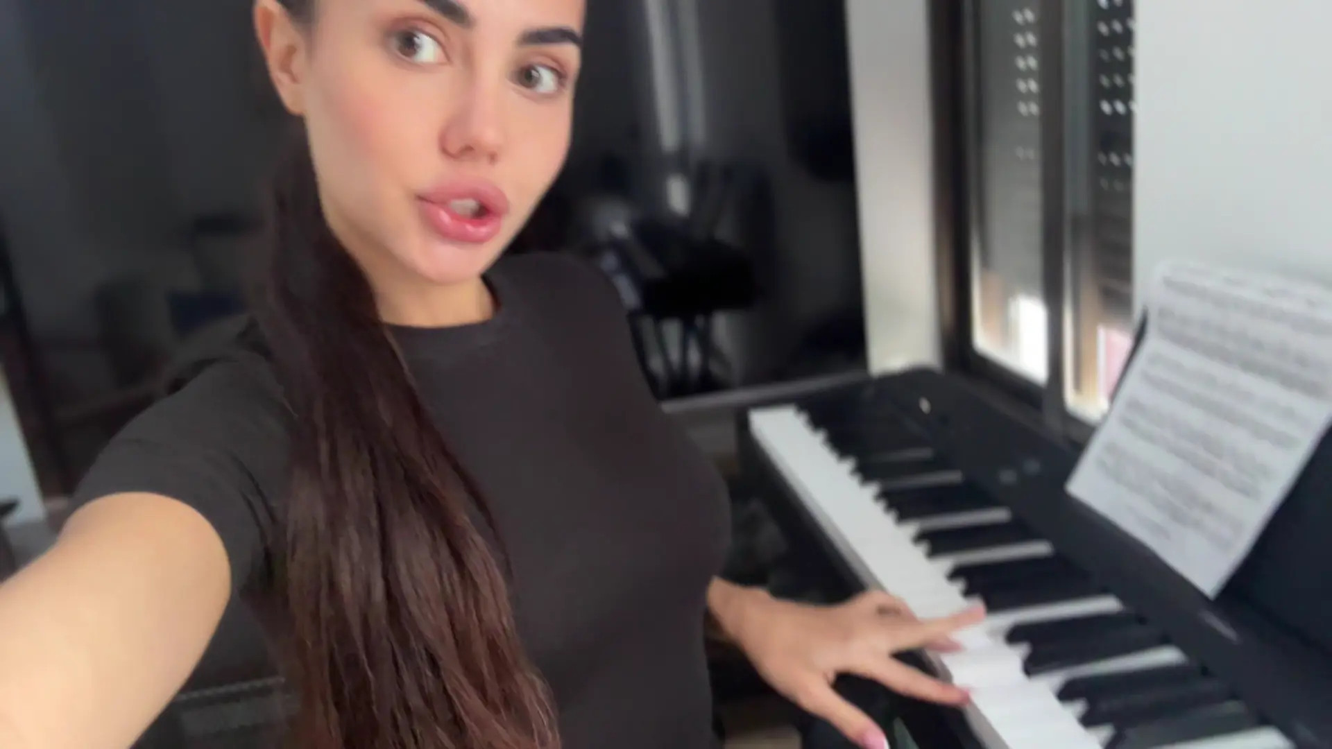 Exclusive Leak: Lil_Princess - My piano steps - Stream in FullHD | Hotleakxxx.com