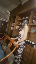 esmeraldebony - Visiting a vintage store