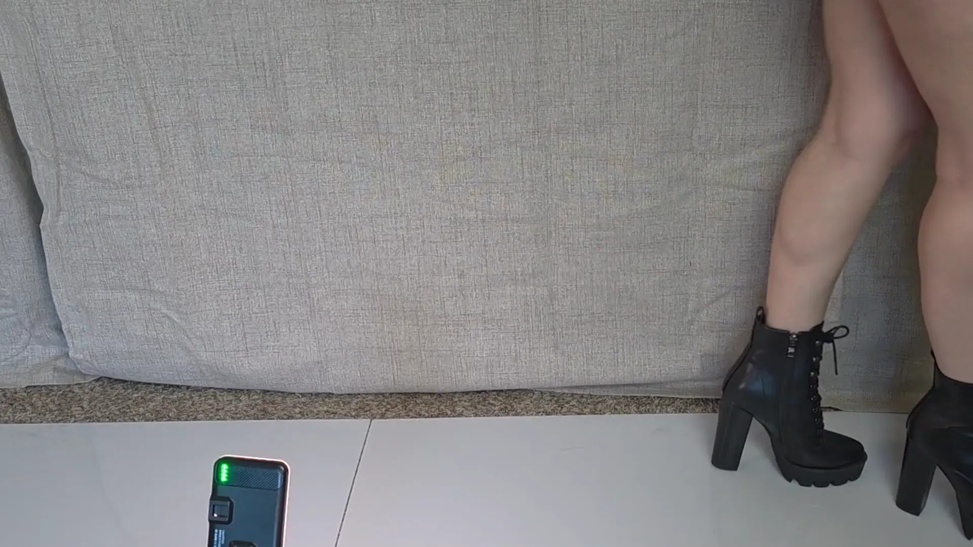 Exclusive Leak: SilverFoxxxCosplay - Shoe Collection Show-off - Stream in FullHD | Hotleakxxx.com