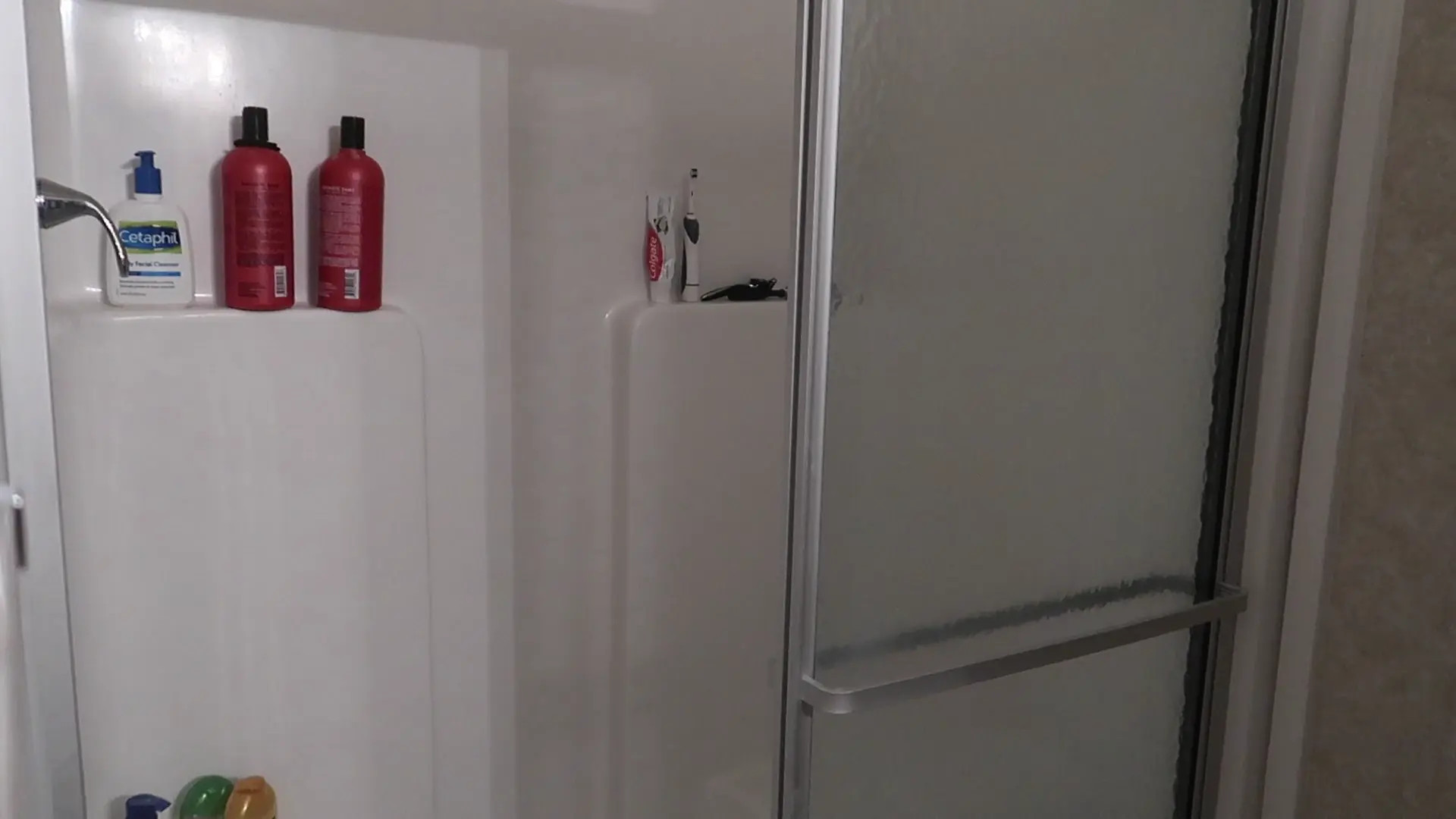 Exclusive Leak: Liz Raw - Peeping On Me In The Shower - Stream in FullHD | Hotleakxxx.com