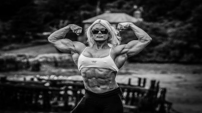 Lisa Cross - Bondesq IFBB Pro Lisa Cross Promo