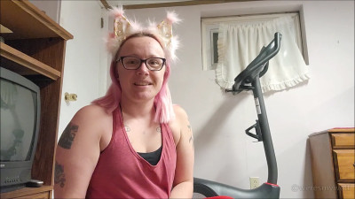 WeresMyWolf - Leg Day with Zoey - My Workout on the Exercise Bike