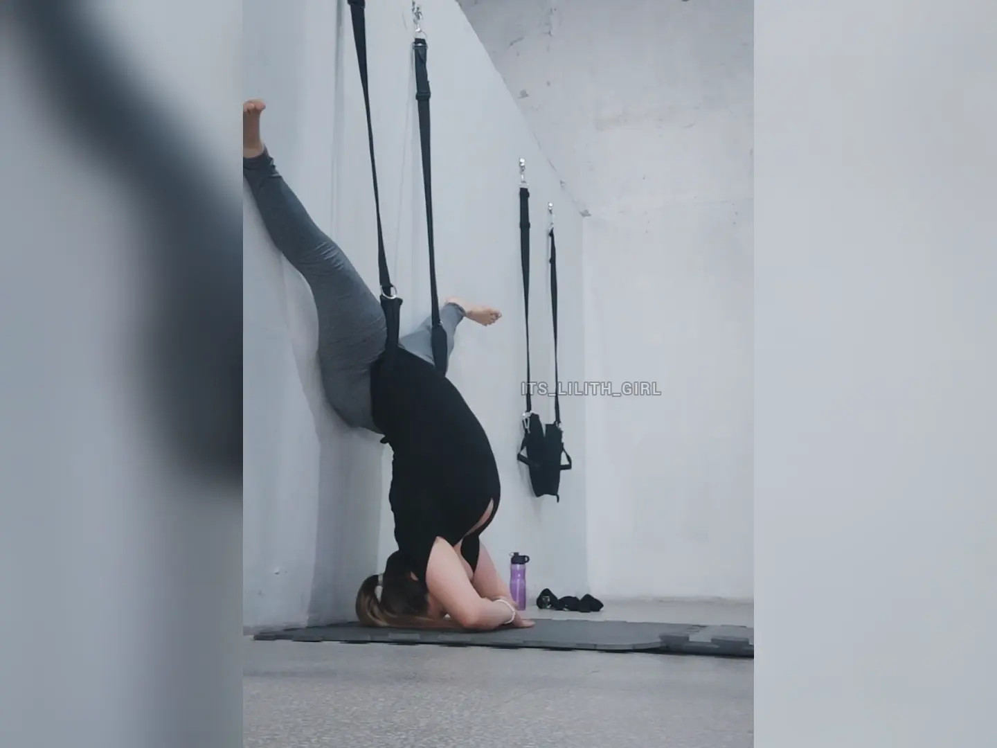Exclusive Leak: ItsLilithGirl - Yoga on a swing with me - Stream in FullHD | Hotleakxxx.com