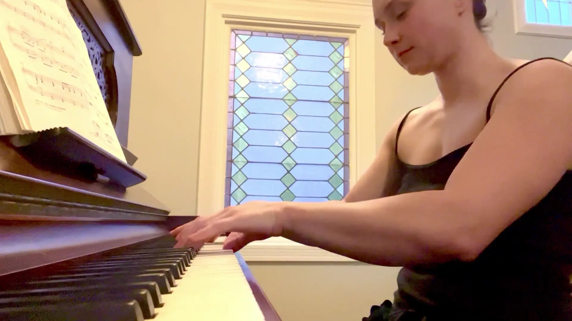 Exclusive Leak: Secretlittle - SFW Girlfriend Plays Piano For You - Gershwin - Stream in FullHD | Hotleakxxx.com