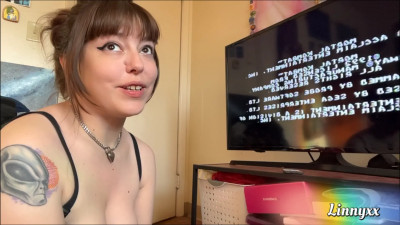 Linnyxx - Retro Gaming with Girlfriend