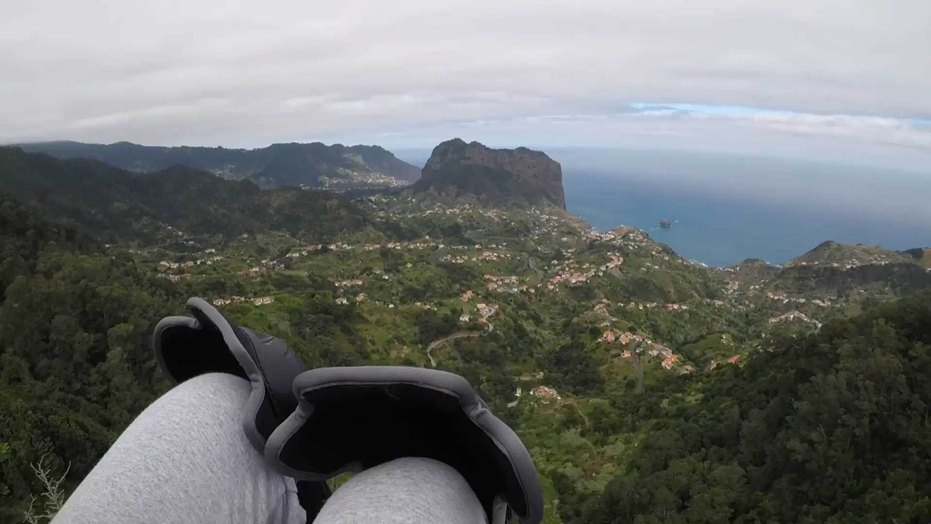Exclusive Leak: Hotcamlive - SFW My First Ever Hang Gliding Experience - Stream in FullHD | Hotleakxxx.com