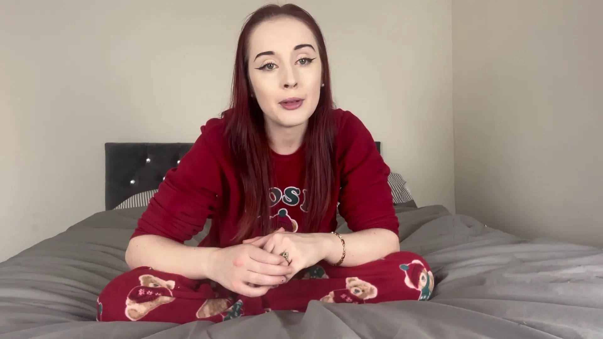 Exclusive Leak: Ellielouise23 - Talking about my side hustle Reselling) part 2 - Stream in FullHD | Hotleakxxx.com