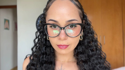 ellaxblair - Eye Contact: Glasses ON vs Glasses OFF