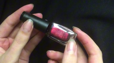 aya_vyn - pedicure with red polish