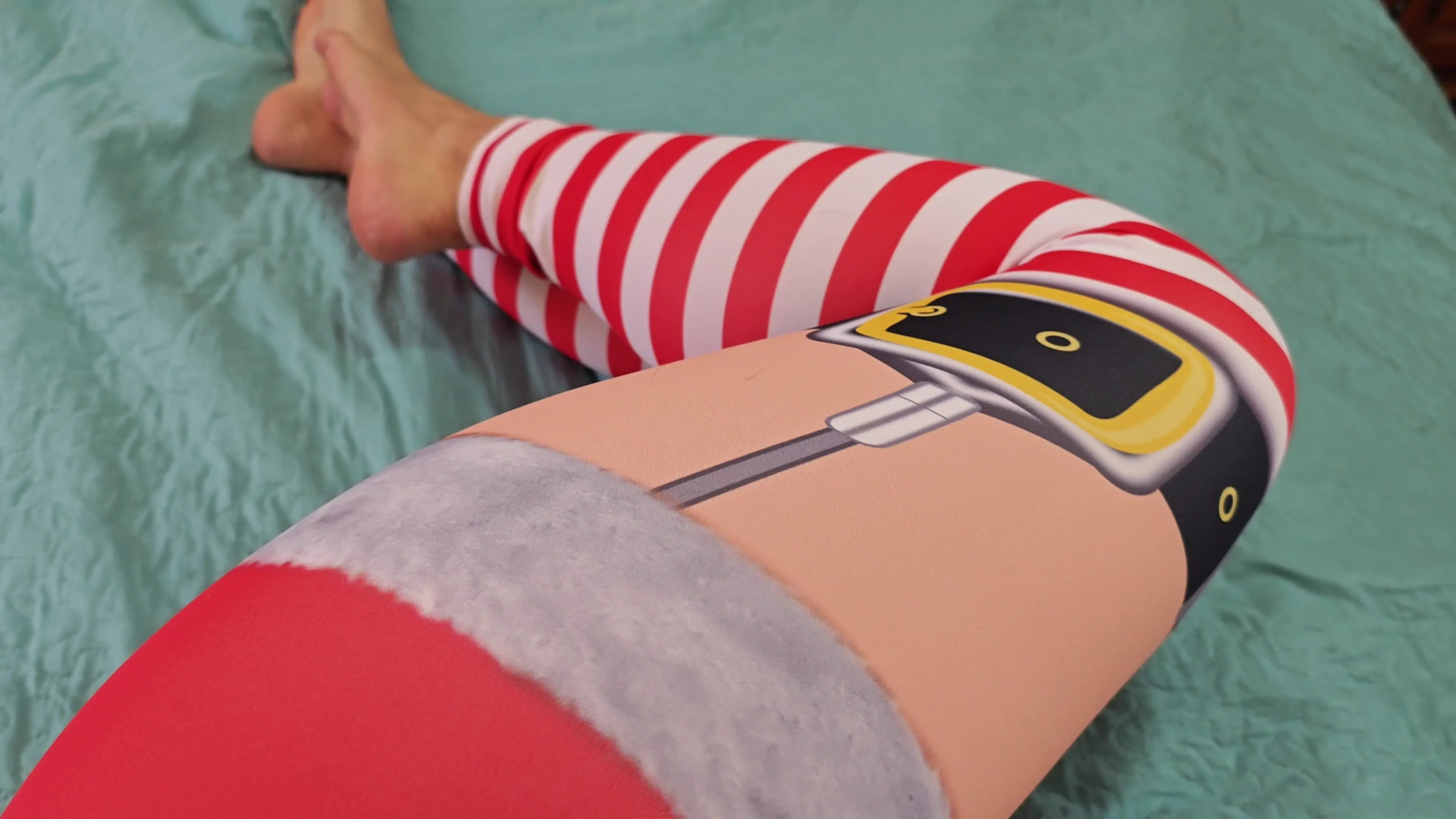 Exclusive Leak: Chelsea K - Showing Off My Funny Christmas Leggings - Stream in FullHD | Hotleakxxx.com