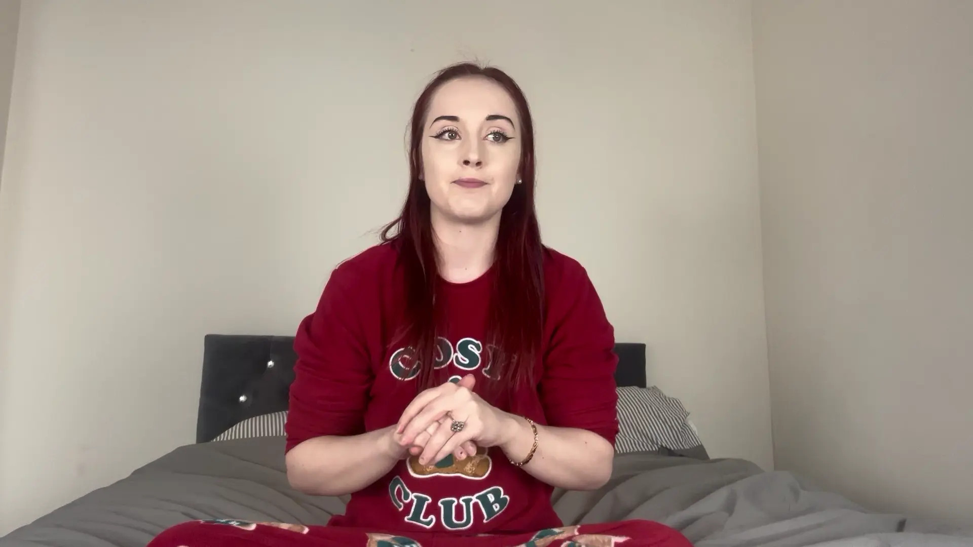Exclusive Leak: Ellielouise23 - Talking about my side hustle Reselling) part 4 - Stream in FullHD | Hotleakxxx.com