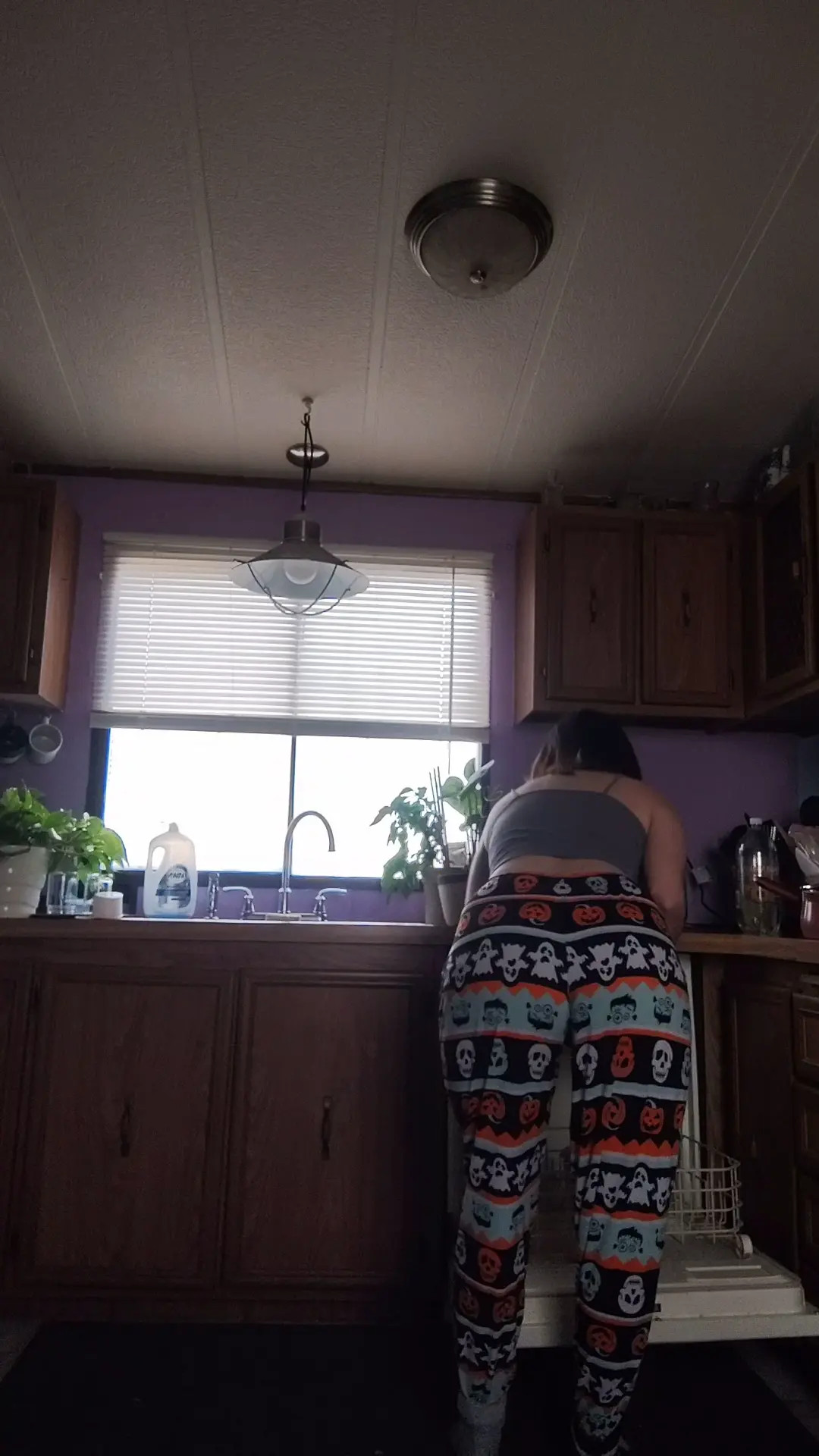 Exclusive Leak: SapphireMoonxx - SFW Putting Away Dishes - Stream in FullHD | Hotleakxxx.com