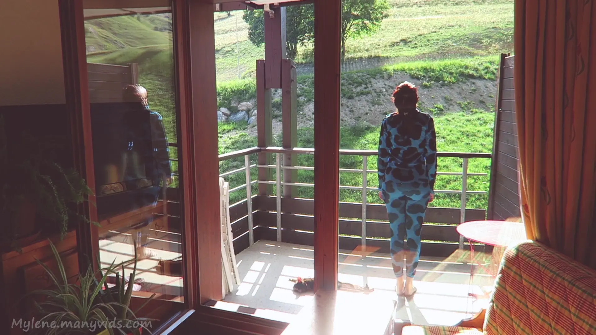 Exclusive Leak: Mylene - Balcony workout. Sportswear suit. Voyeur - Stream in FullHD | Hotleakxxx.com
