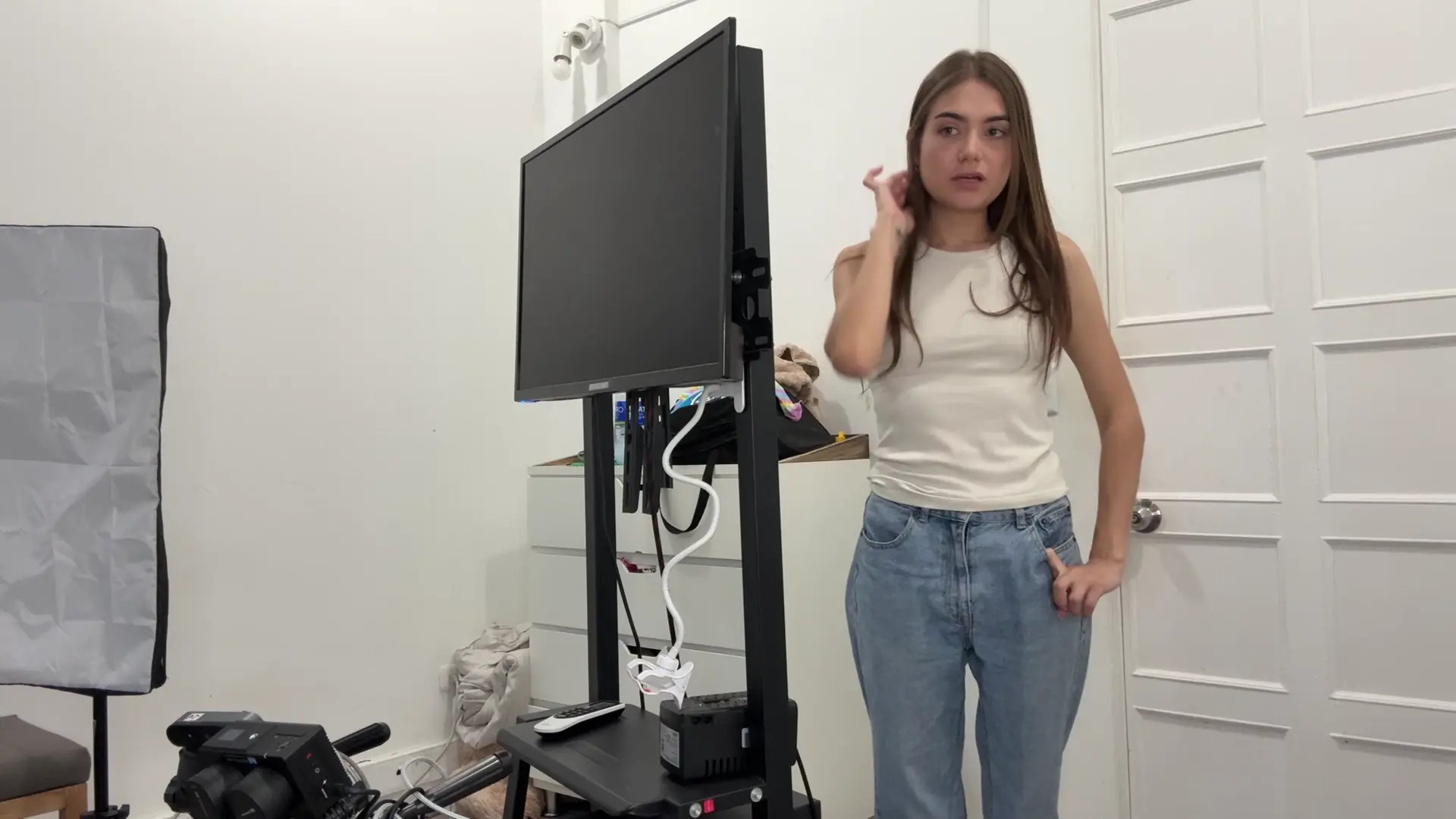 Exclusive Leak: AlannaRusselll - Organizing my room before a custom vid or content - Stream in FullHD | Hotleakxxx.com