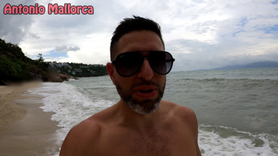 Antonio Mallorca - Hot Thai Bombshell Gets Picked Up in Public