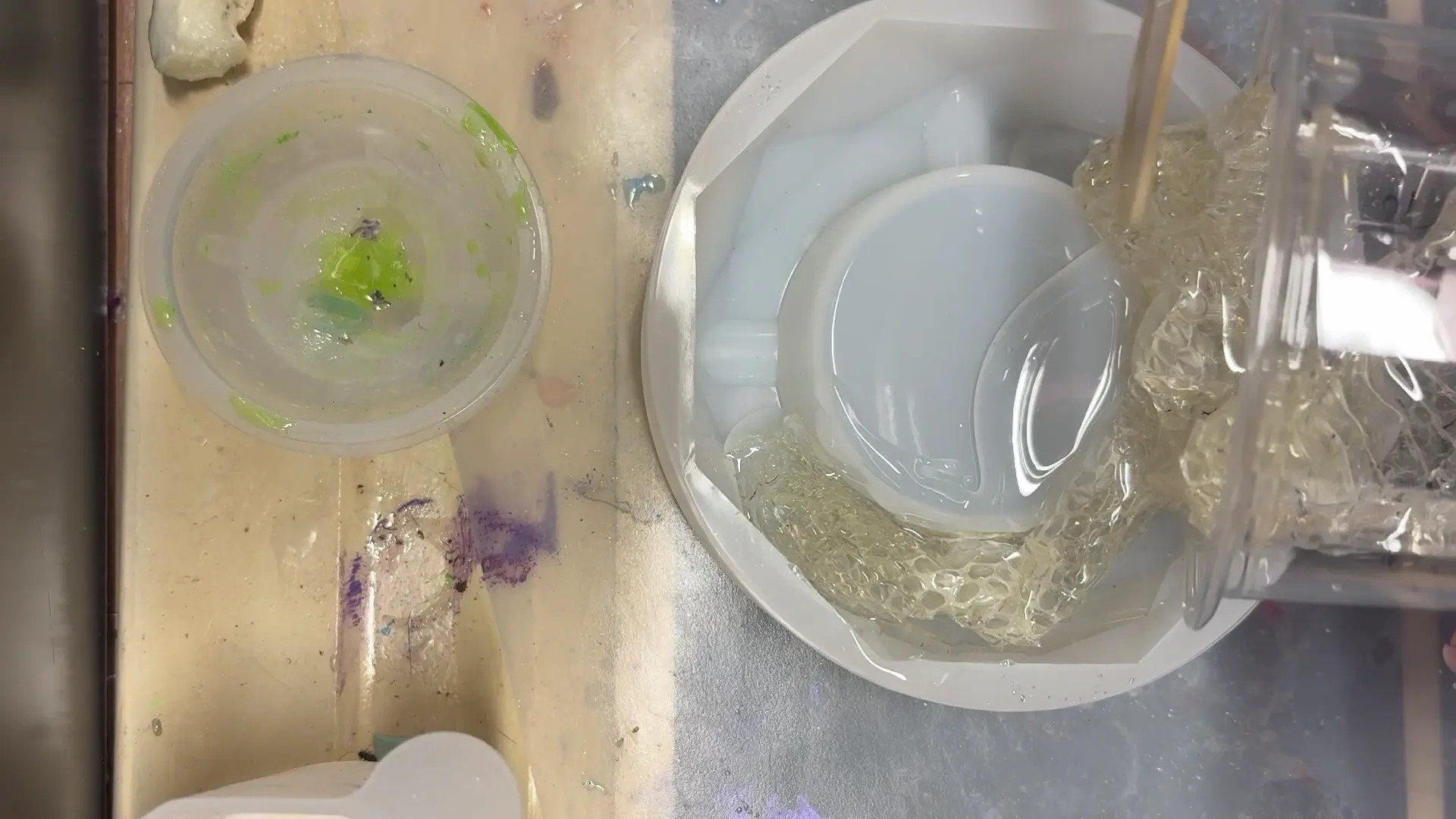 Exclusive Leak: CallmeEve - Preserving a snake skin in an ash/trinket tray - Stream in FullHD | Hotleakxxx.com