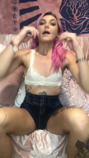 KittyKildare - stoner talkin about body hair stigma