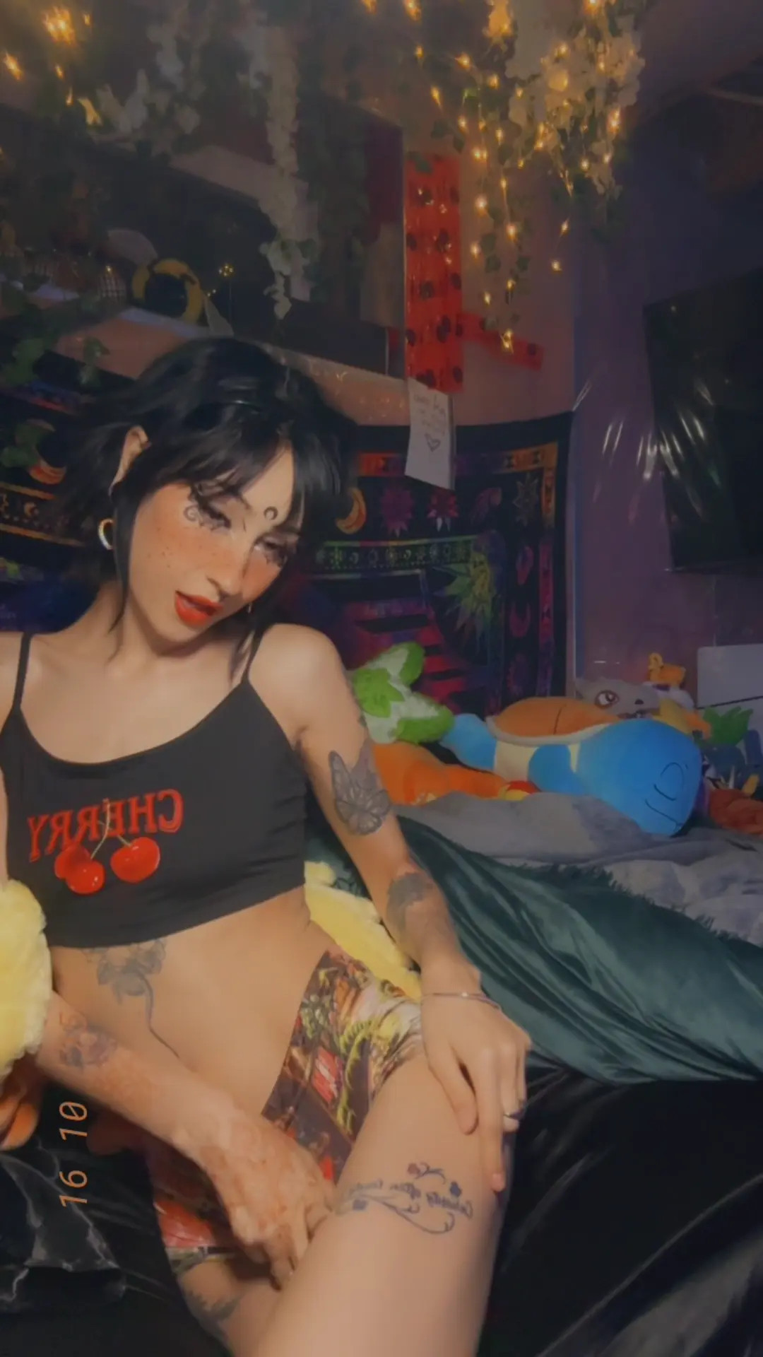 Exclusive Leak: Thchic88 - Tattoo tour - Stream in FullHD | Hotleakxxx.com