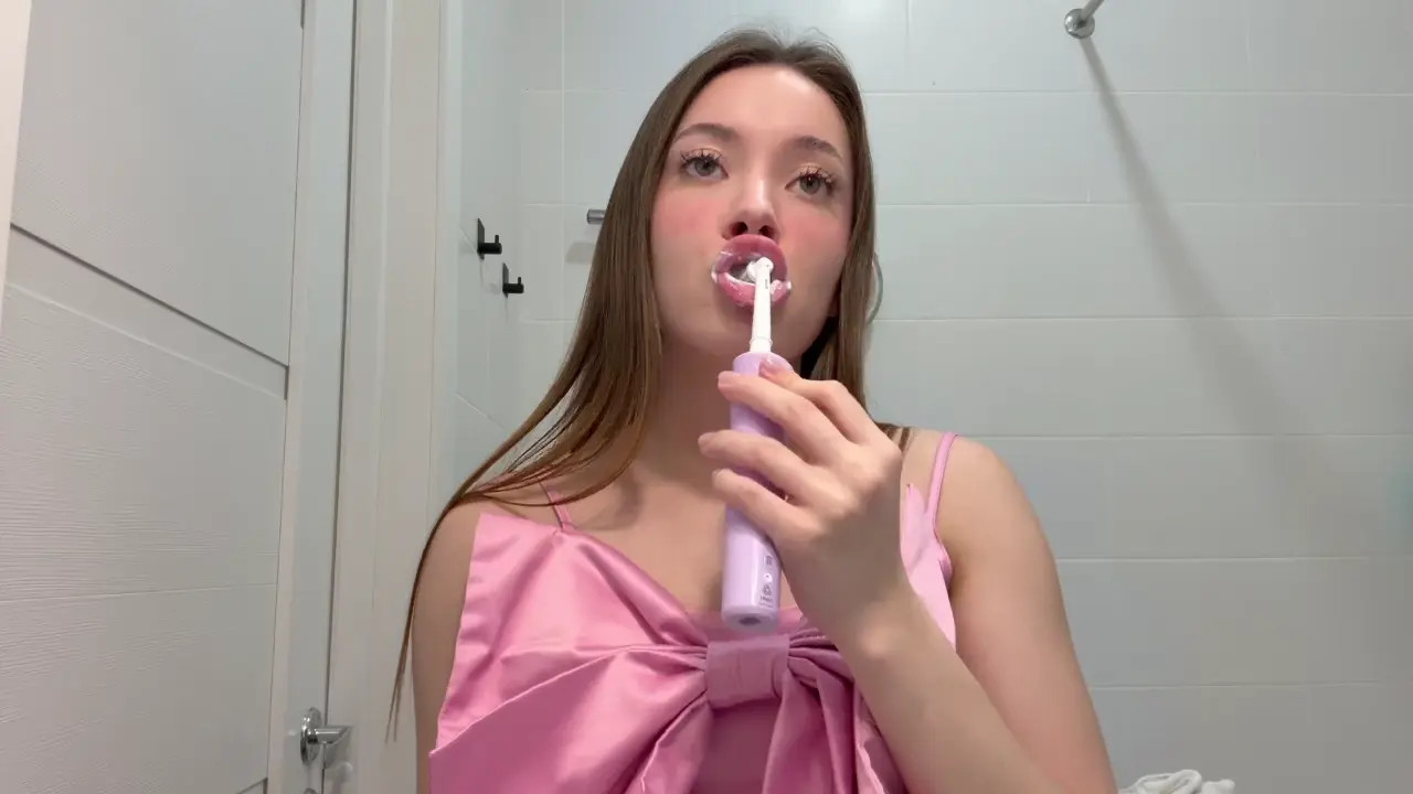 Exclusive Leak: LerDell - brushing my teath with u - Stream in FullHD | Hotleakxxx.com