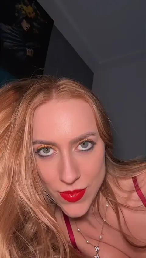 Exclusive Leak: AlyaCherry - SFW Eye Contact - Stream in FullHD | Hotleakxxx.com