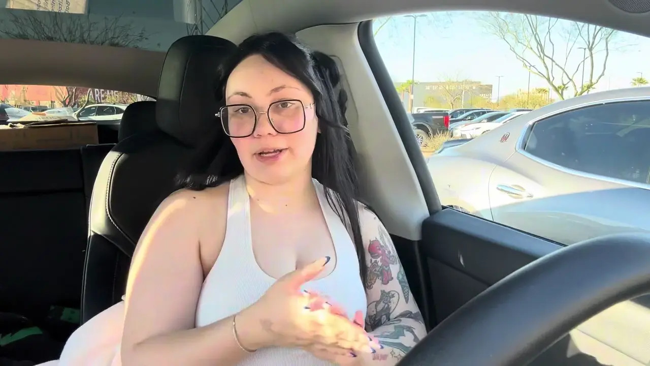 Exclusive Leak: LennaLux - Sushi & Saki Mukbang At Area15 - Stream in FullHD | Hotleakxxx.com