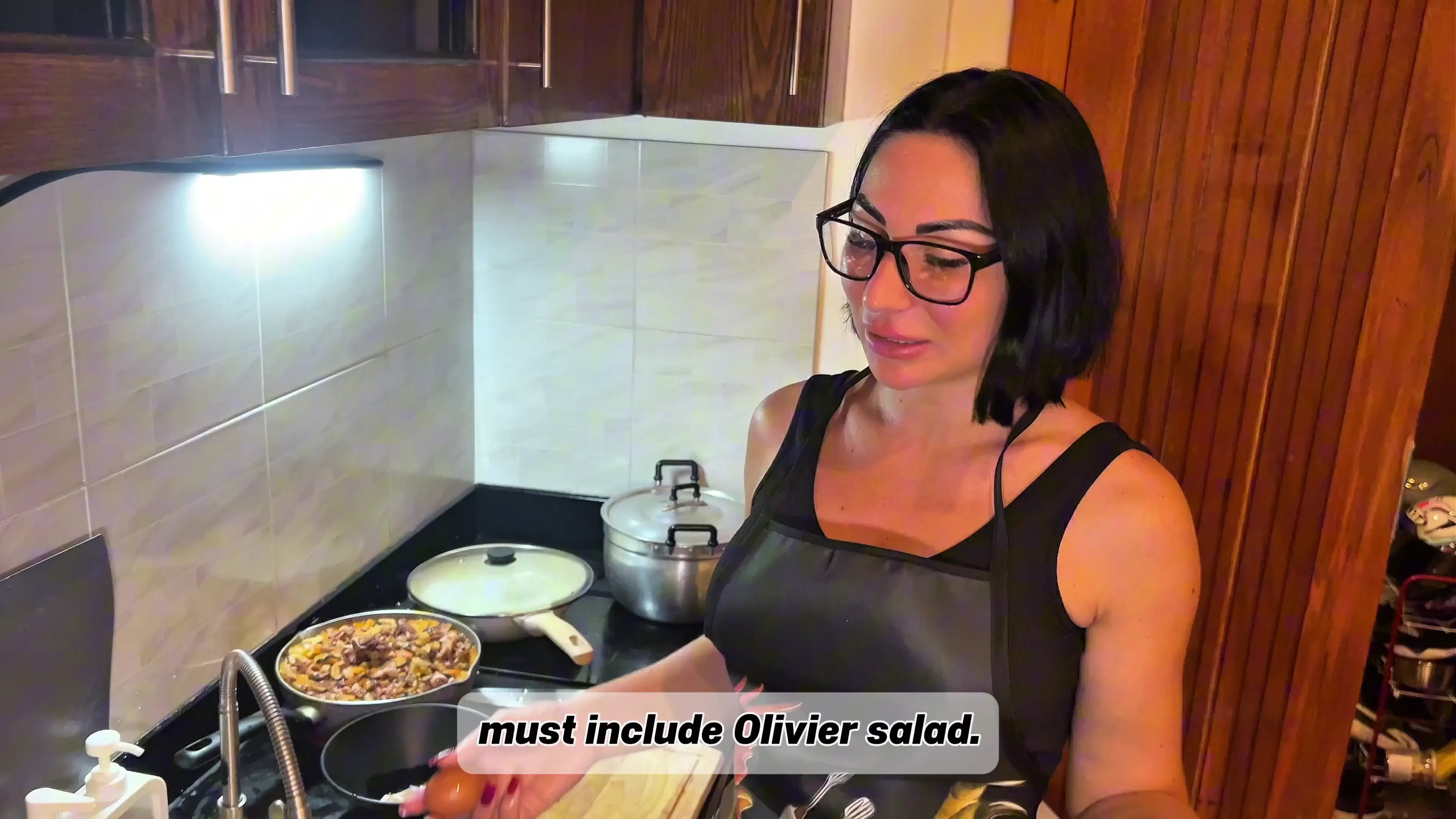 Exclusive Leak: Luna Berg MILF PORN - Cooking Olivier Salad | A Cozy Day With Luna Berg - Stream in FullHD | Hotleakxxx.com