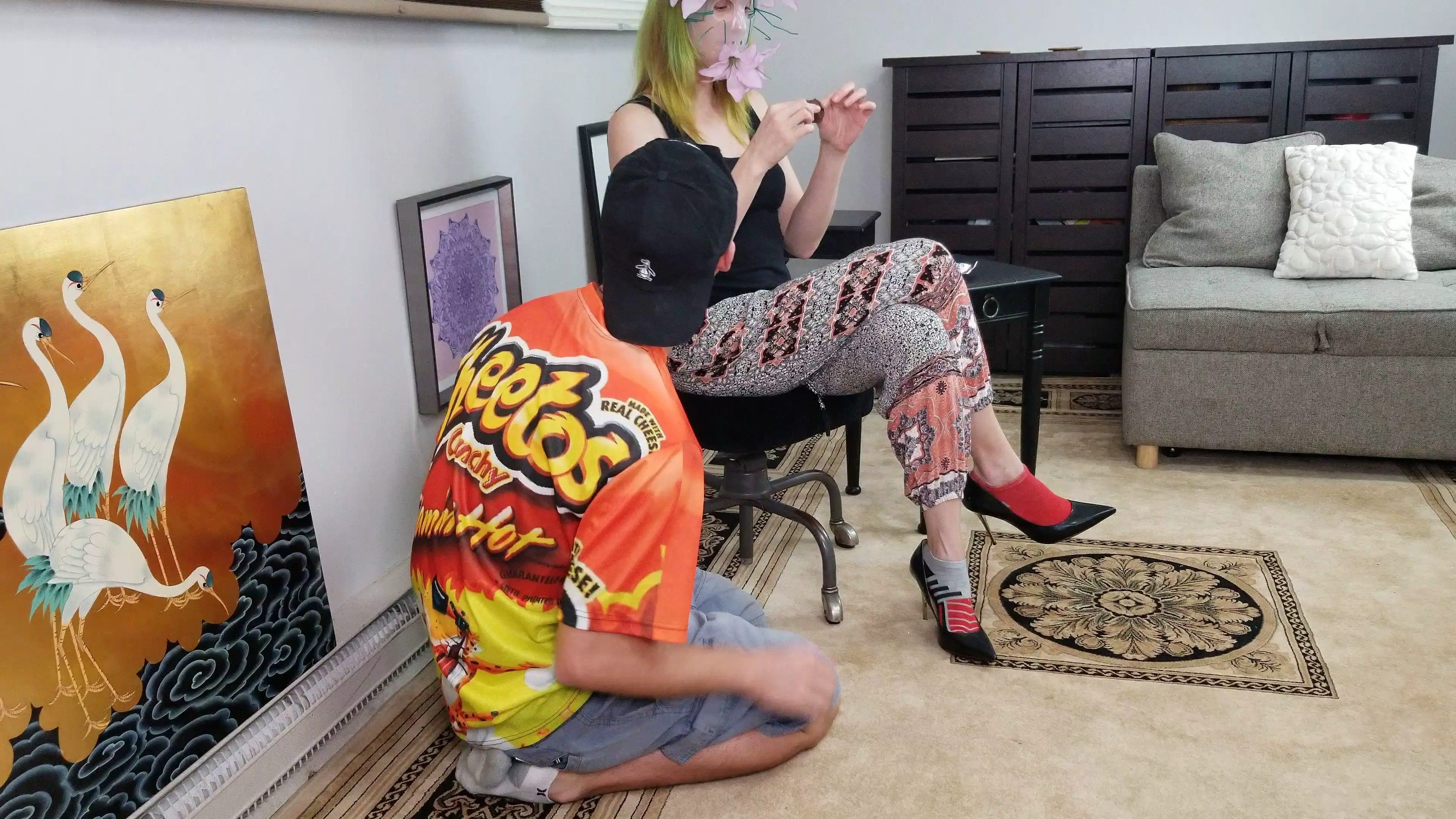 Exclusive Leak: thejakegrand - Hot Woman Feeding Submissive Man - Stream in FullHD | Hotleakxxx.com