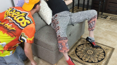 thejakegrand - Guy Smells Sexy Woman