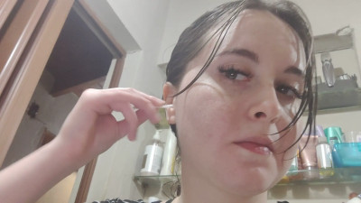 RavenHeart666 - Ear cleaning