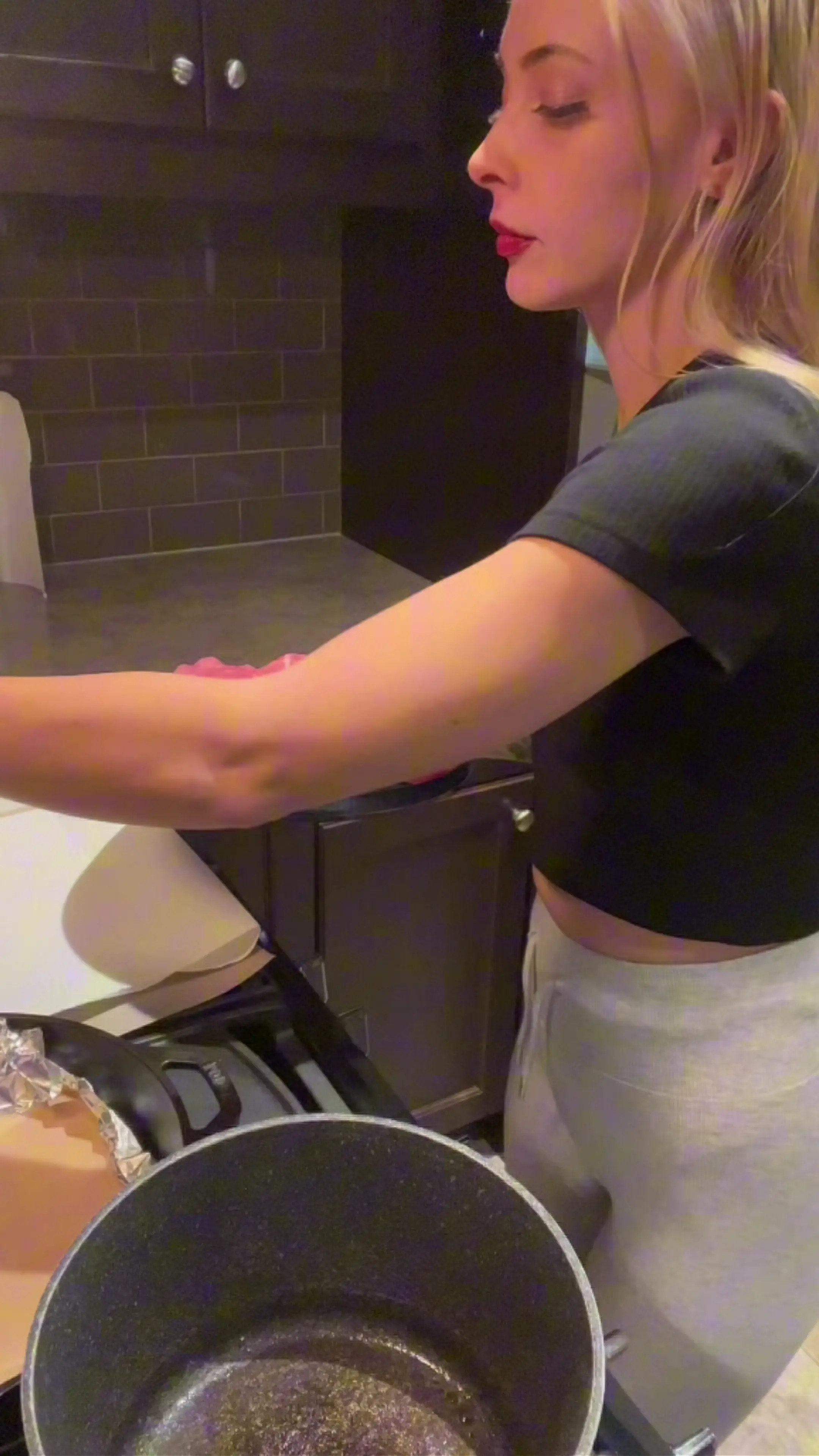 Exclusive Leak: Kendall Morr - Cooking With Black Truffles - Stream in FullHD | Hotleakxxx.com