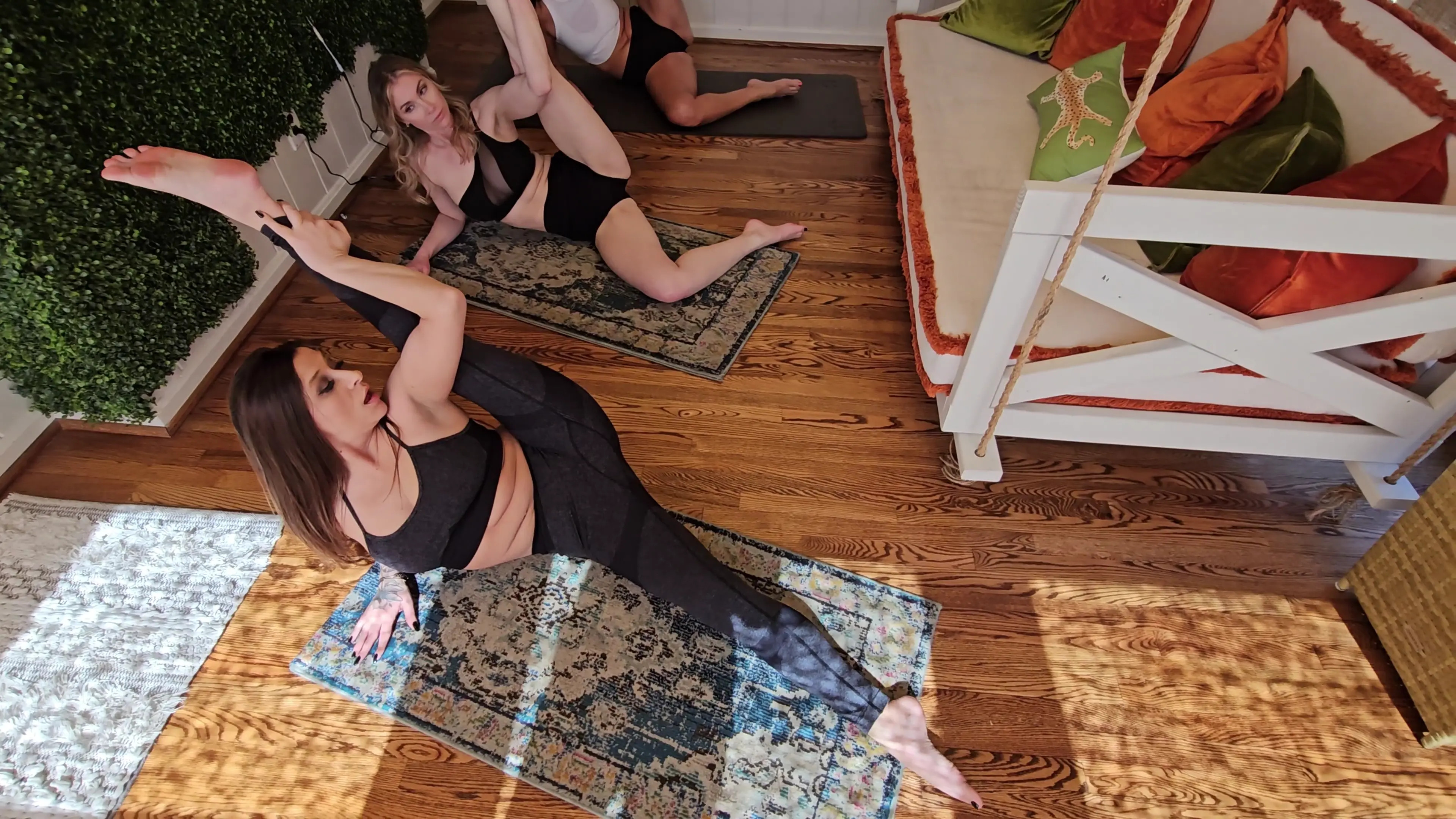 Exclusive Leak: Kxnkyliv - Three Fit Girls Doing Yoga - Stream in FullHD | Hotleakxxx.com