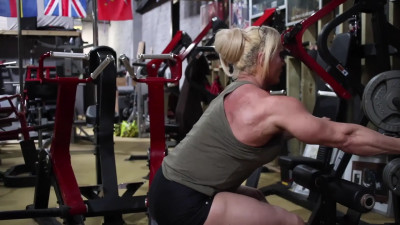 Lisa Cross - IFBB Pro Back Training