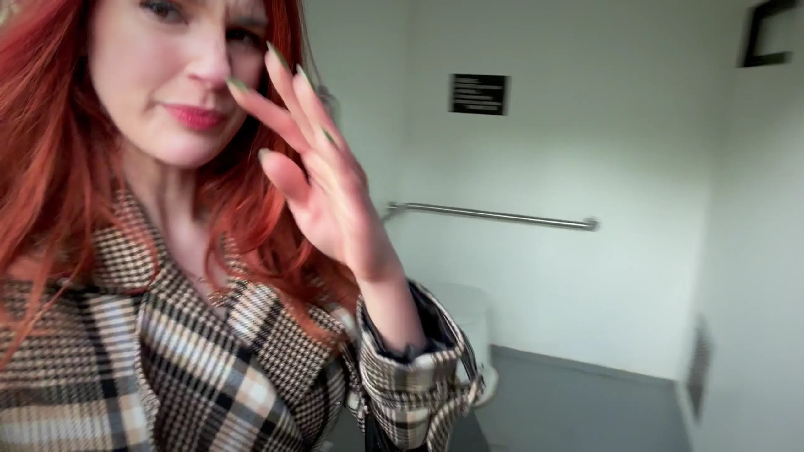 Exclusive Leak: Olive Wood - Rate This Park Bathroom With Me - Stream in FullHD | Hotleakxxx.com