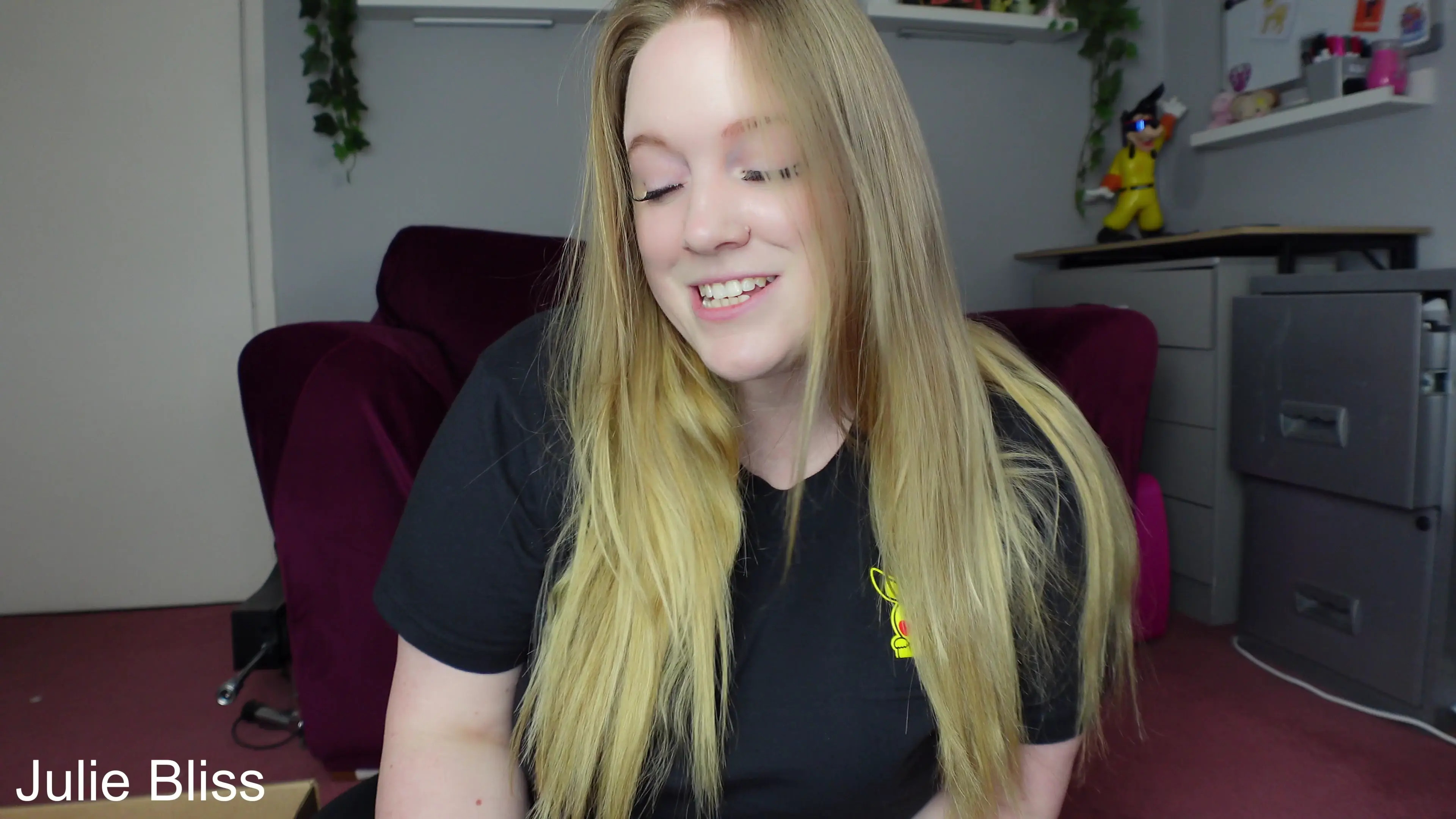 Exclusive Leak: Julie_Bliss - BBW Try On Haul - Stream in FullHD | Hotleakxxx.com