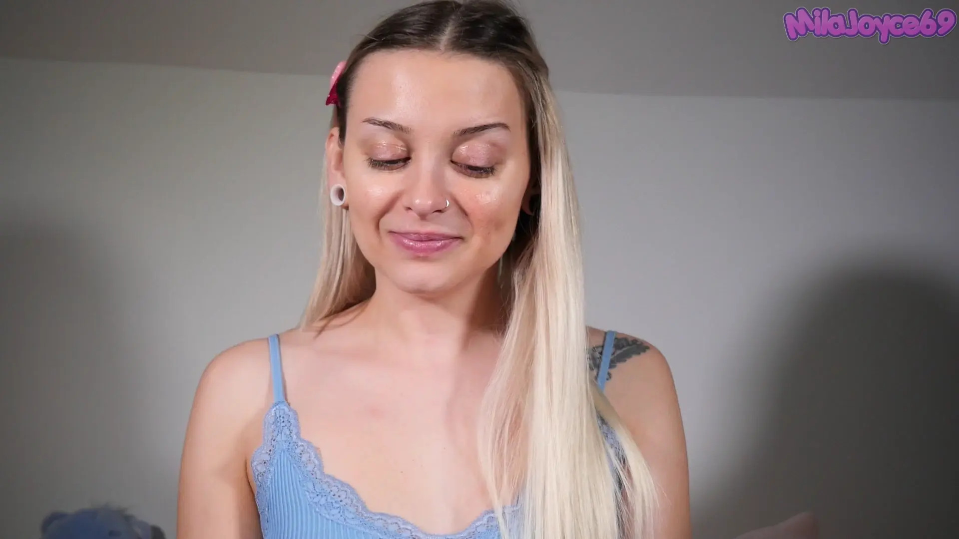 Exclusive Leak: milajoyce69_ - Make Up - Stream in FullHD | Hotleakxxx.com