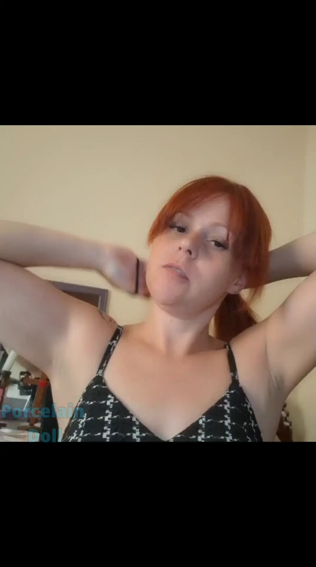 Exclusive Leak: PorcelainDoll17 - Playing with my hair - Stream in FullHD | Hotleakxxx.com