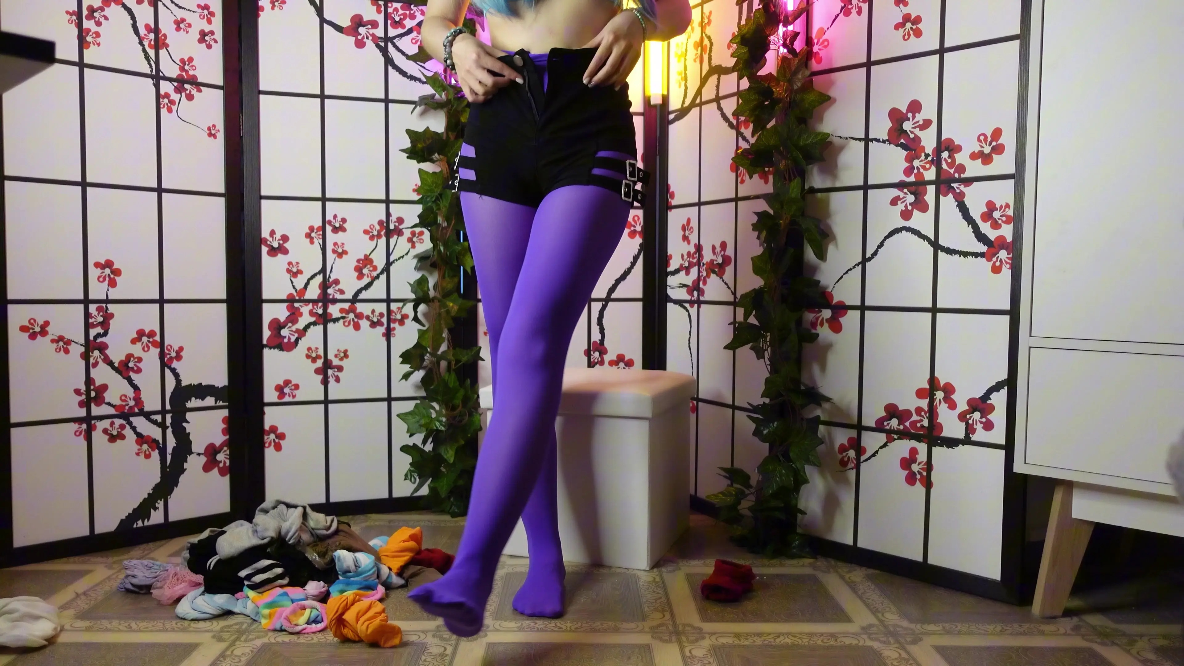 Exclusive Leak: EmyLewis - SWF Trying on Tights - Stream in FullHD | Hotleakxxx.com