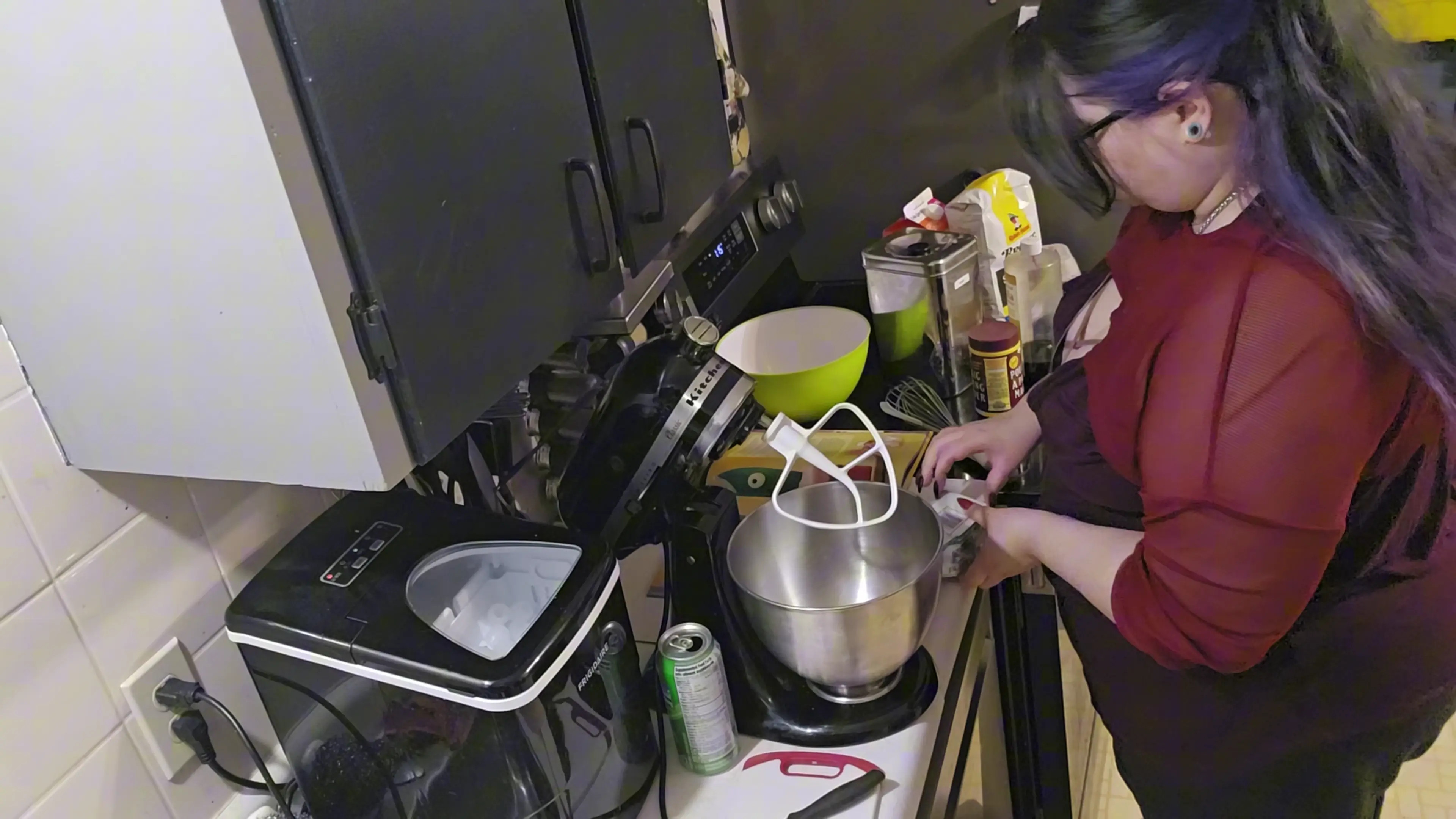Exclusive Leak: Cinanom_bun - Birthday Cakes - Neopets - Iced Fish Cake - Stream in FullHD | Hotleakxxx.com