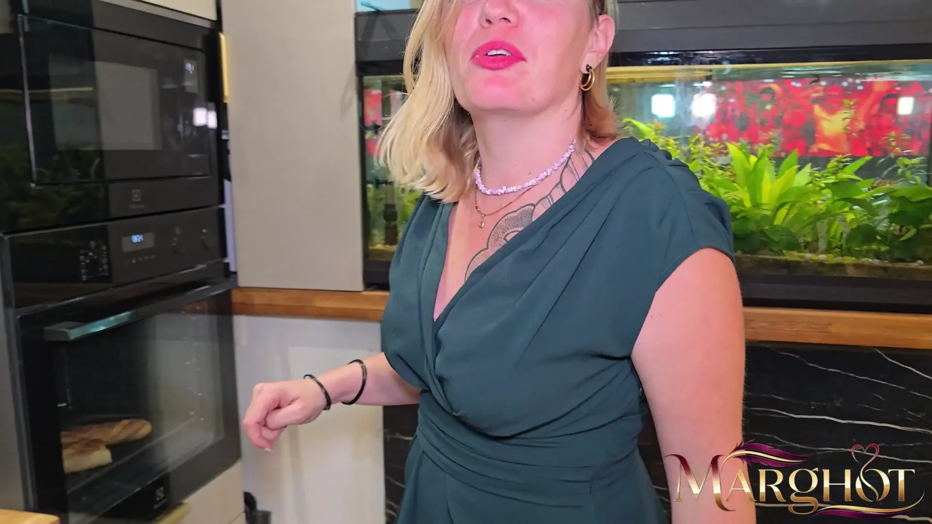 Exclusive Leak: sexymarghot - i love cooking - Stream in FullHD | Hotleakxxx.com