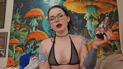TheDXSCO - Come Hang While I Snack In A Bikini