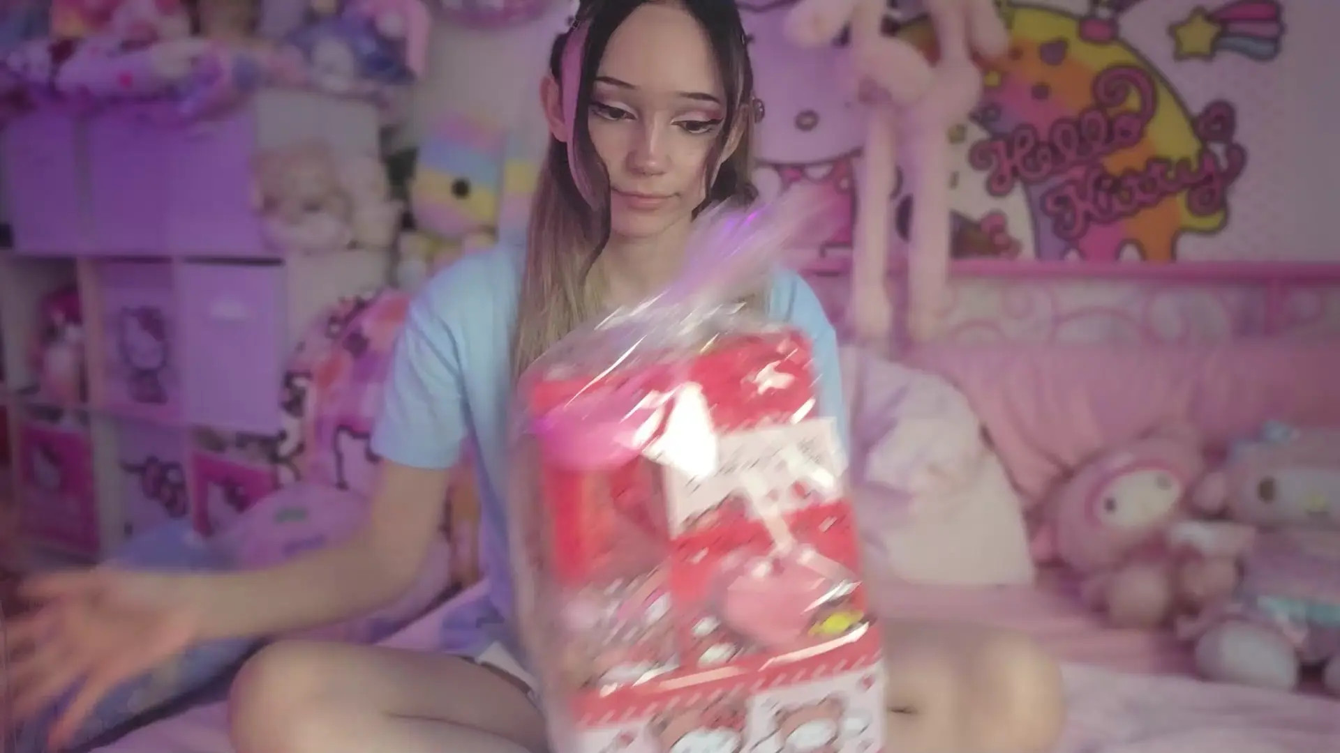 Exclusive Leak: Kristal Rose - Kitty Valentine's Day Bags - Stream in FullHD | Hotleakxxx.com