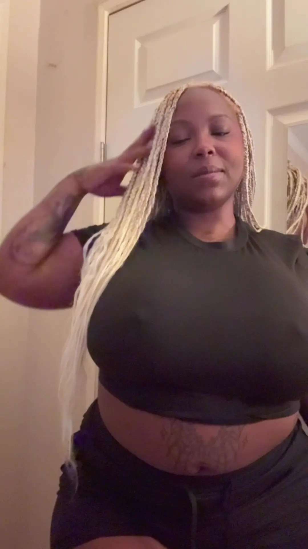 Exclusive Leak: RealTrapBarbie - Hi there everyone SFW - Stream in FullHD | Hotleakxxx.com